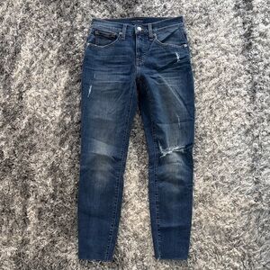 Lucky Brand Women’s Blue Distressed Jeans